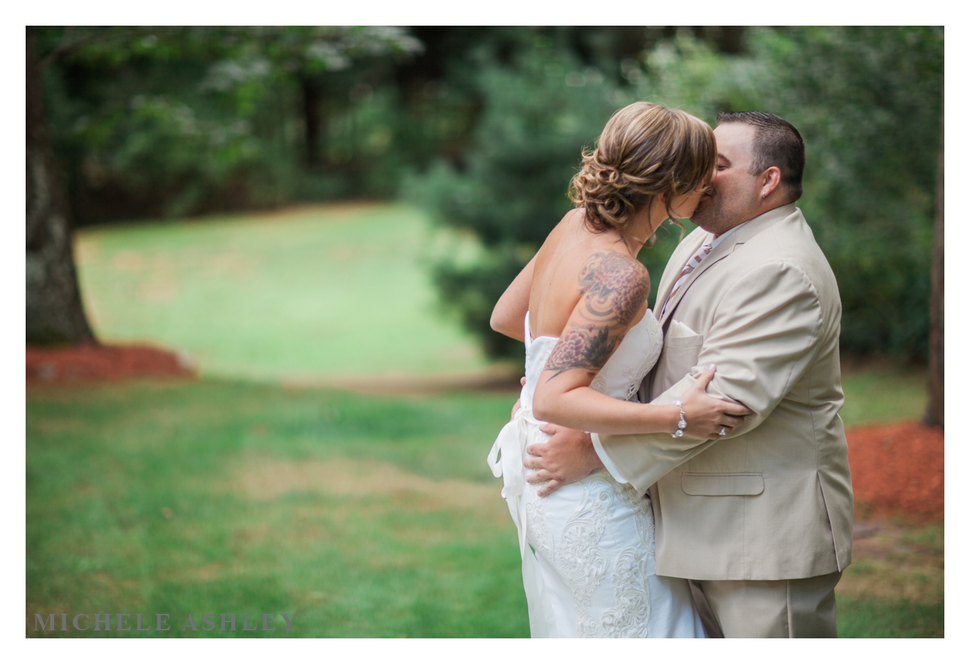 Topsfield Commons Wedding Photographer | Lindsey + Bobby | Michele Ashley Photography